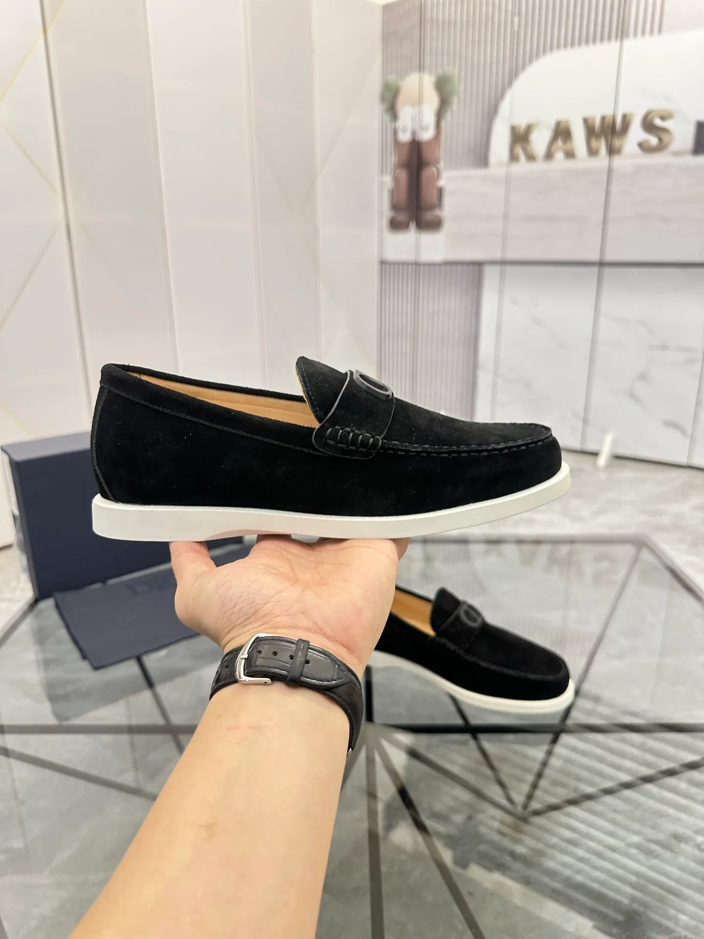 Selling men's shoes 💰: 💰P440¥ Product trademark: Dio* "Dior*" slip-on shoes Regular size: 39-44 (can be customized to 45.46) Product materials: imported nubuck leather upper, cowhide lining, original outsole. Number: 628